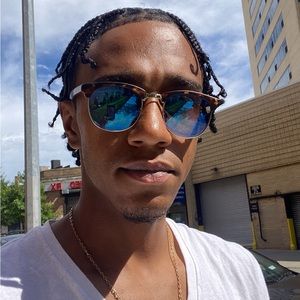 Meet your Posher, Jarrett